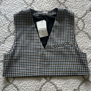 Zara Women's Black, Blue, and Cream Checkered Cropped Vest Women’s Size Medium